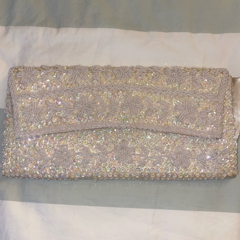 White/creme sequin beaded vintage clutch La Regale